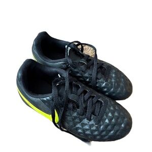Nike Tempo Cleats Sz 13 Kids Black Neon Green Soccer Football Baseball Shoes
